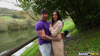 Порно от Bangbros Network
